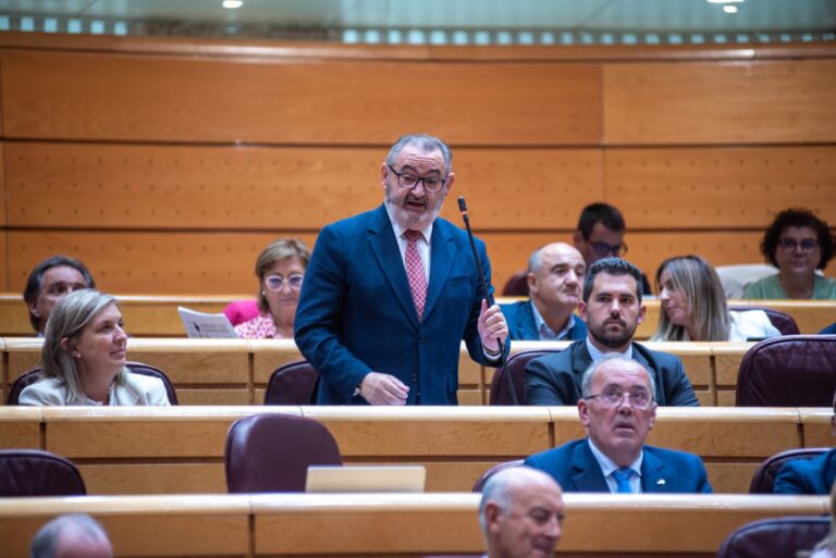 El PPdeG reprocha al Gobierno que «dé largas» a las bases de la UME y de la BRIF en Galicia