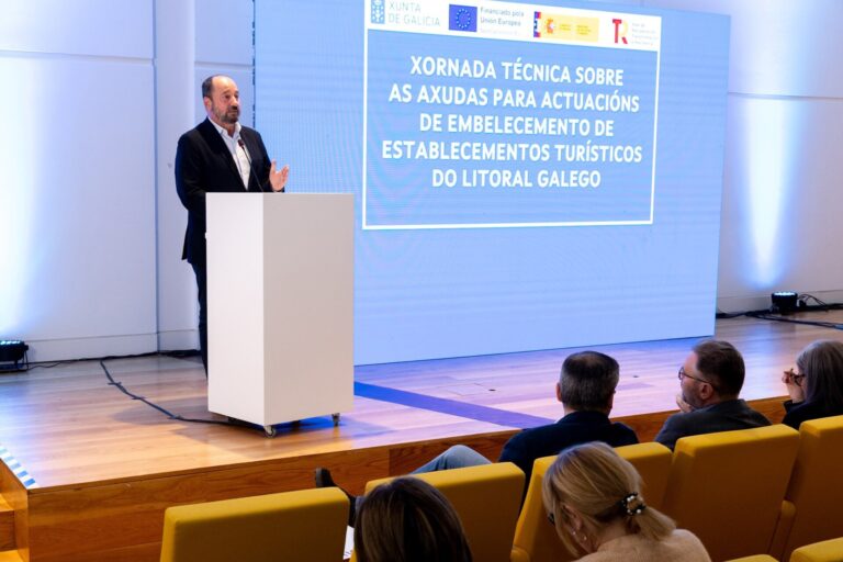 Turismo.- La Xunta anima a establecimientos de la costa a pedir las ayudas al embellecimiento del litoral