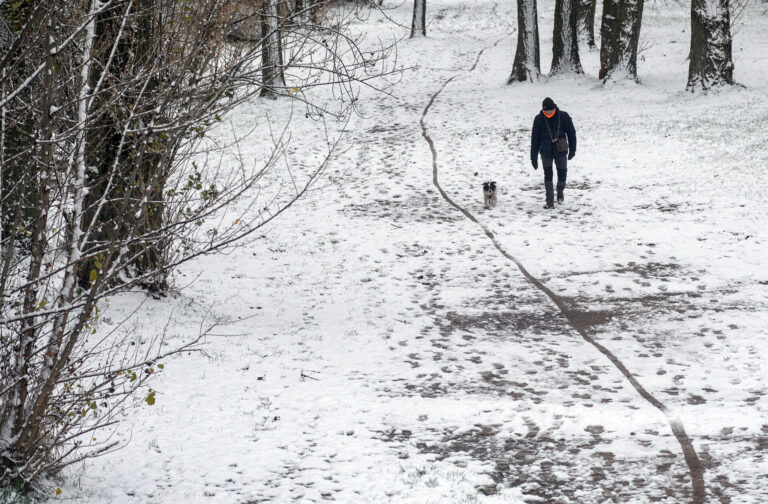AEMET y MeteoGalicia ratifican la caída de temperaturas en los próximos días, con posibles nevadas en la montaña de Lugo