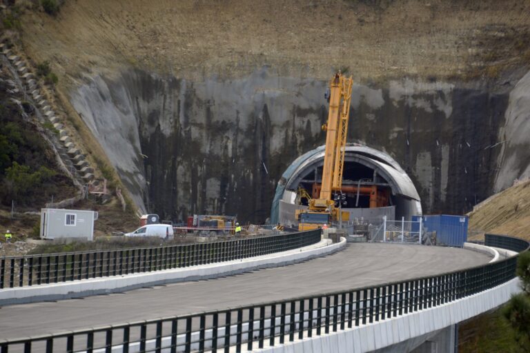 AMP3.- Fallece un trabajador y otro resulta herido en las obras del AVE en San Cibrao das Viñas (Ourense)