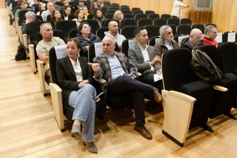 Mar destaca el proyecto Apromex para «obtener mejilla en un volumen suficiente para mantener la producción»