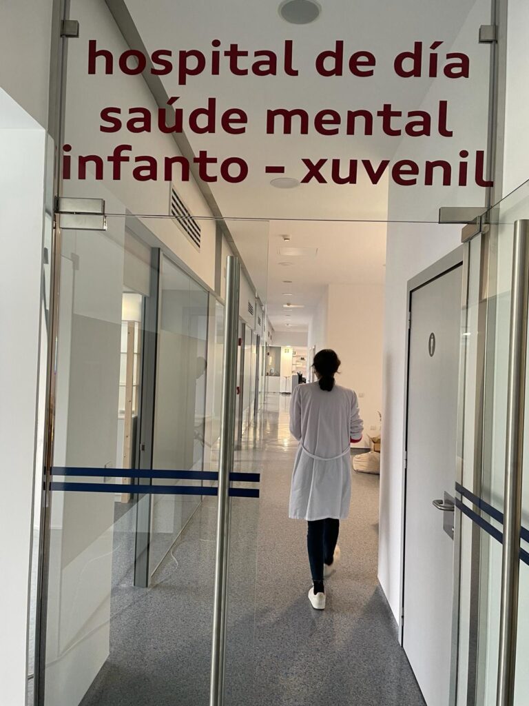 Un informe del Consello Económico y Social de Galicia urge aumentar recursos en salud mental y programas preventivos