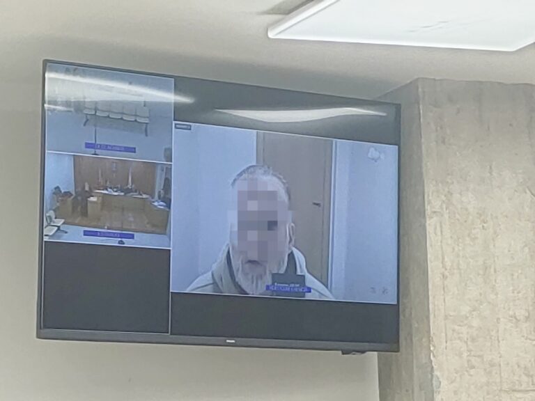 Un empresario con más de 100 causas acepta 11 meses de cárcel por estafar 34.000 euros en la venta de material antiCovid