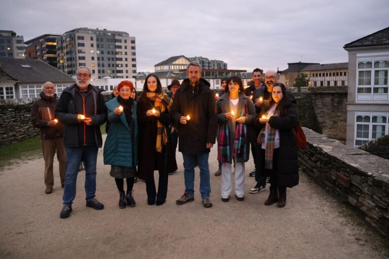 BNG reclama a la Xunta que acondicione el alumbrado ornamental de la muralla de Lugo: «Más de 100 luminarias apagadas»