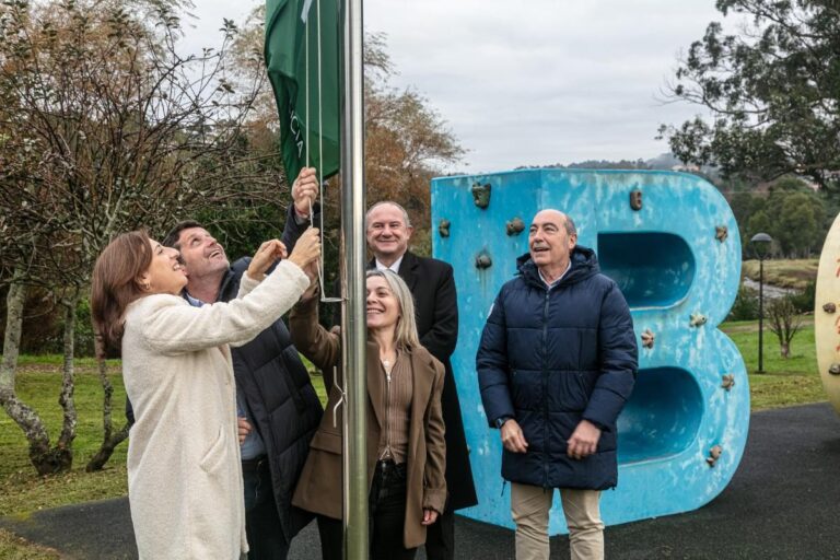La Xunta erige las 33 Banderas Verdes de 2025 en ejemplo del compromiso de los ayuntamientos con la protección ambiental