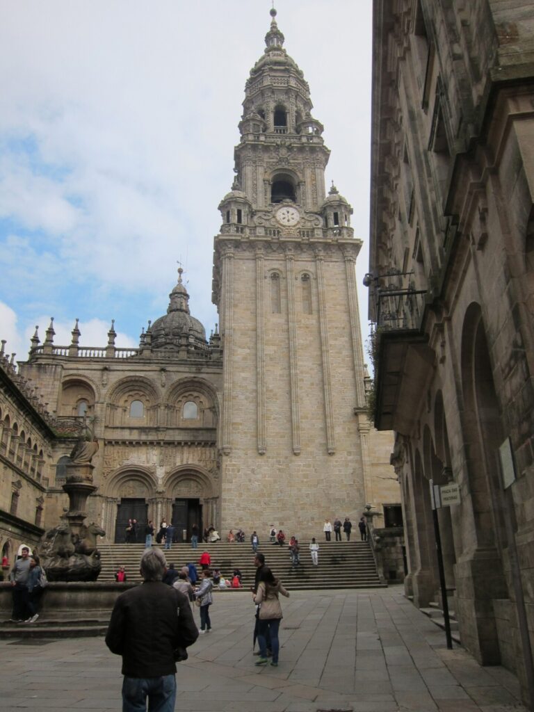 La licitación de las obras de la Torre do Reloxo de la Catedral de Santiago ascenderá a 2,4 millones