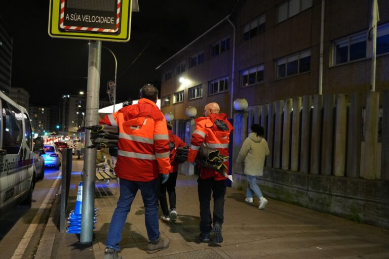 Los vecinos afectados por el incendio de un edificio en A Coruña ya pueden regresar a sus casas