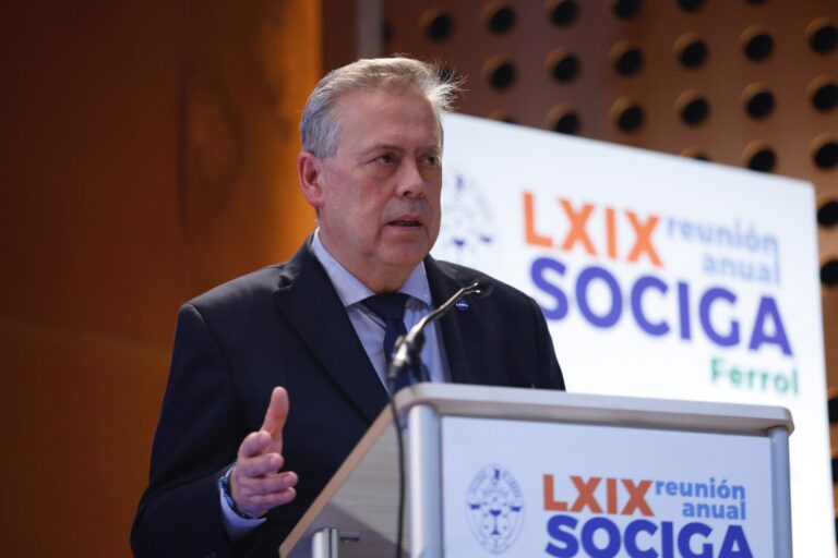 Ferrol, «referencia» gallega en cirugía robótica, ya supera las 1.500 intervenciones con el robot Da Vinci