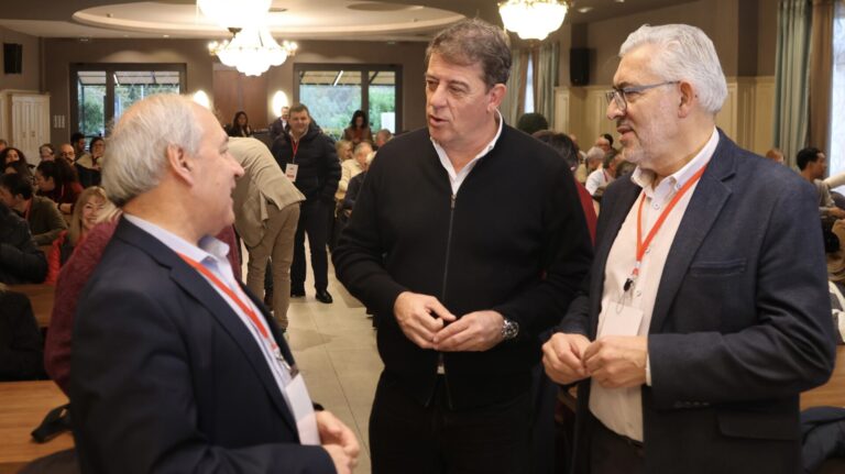 Besteiro cree que el PPdeG ve Lugo como un «decorado rural» para elecciones y critica el proyecto «fallido» de Altri