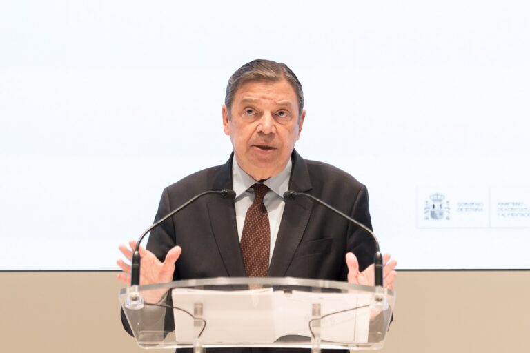 Planas aclara que la peste porcina no afecta a humanos y buscará limitar «al máximo» el impacto económico