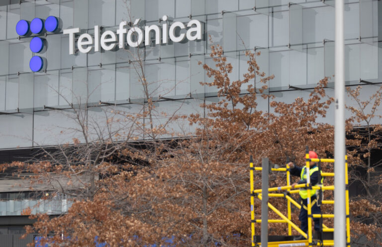 El BNG insta al Gobierno a actuar e impedir el ERE de Telefónica, que considera «injustificado»