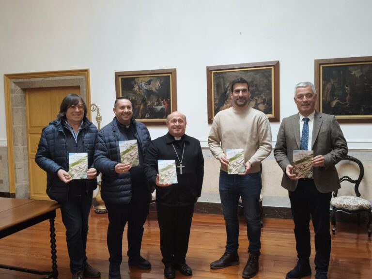 Un experto reivindica la importancia de O Grove en la Ruta Xacobea a los 40 años del hallazgo de la moneda del apóstol