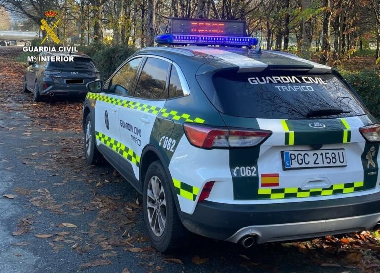 Interceptan en Cuntis (Pontevedra) a un conductor que circulaba a 146 km/h en un tramo limitado a 50