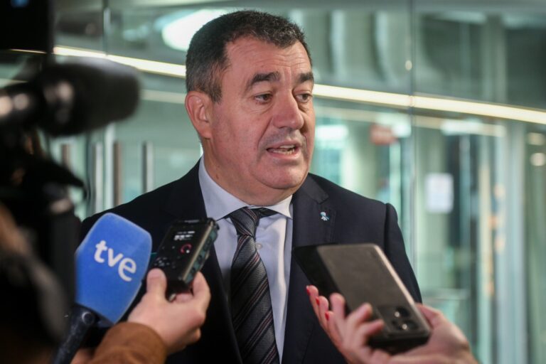 La Xunta acusa a la CIG de diseñar un «modelo de confrontación» en el sistema educativo y de «pintar un panorama irreal»