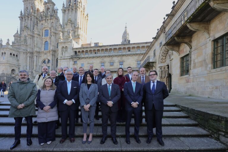 El «frente común» entre Galicia, Asturias y Castilla y León advierte de que el rescate de AP-9 y AP-66 es «ineludible»