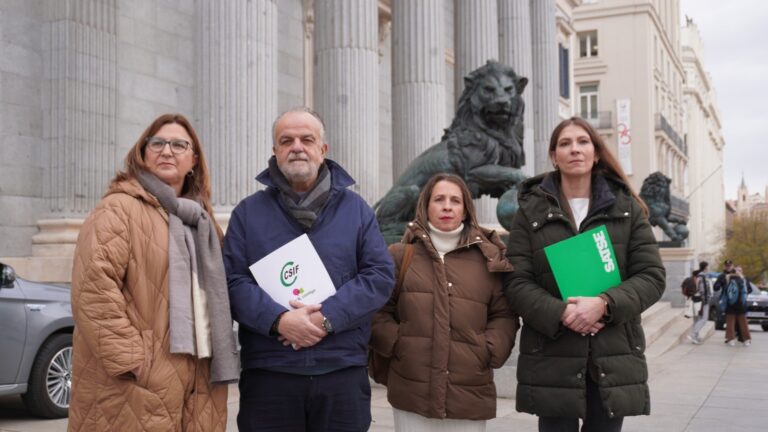 Los sindicatos elevan a Sánchez su conflicto con Sanidad por su «irresponsabilidad» en la negociación del Estatuto Marco