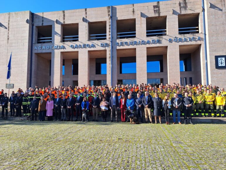 Abalde destaca el «mérito del trabajo altruista» de los voluntarios de Protección Civil que «garantizan la seguridad»
