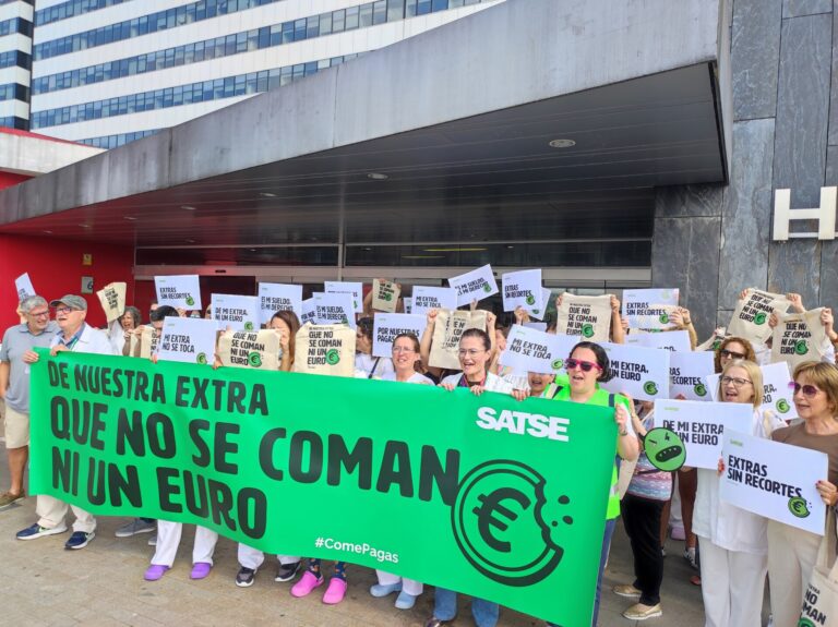 SATSE denuncia que enfermeras y fisioterapeutas cobrarán 350 euros menos en la paga extra de estas Navidades