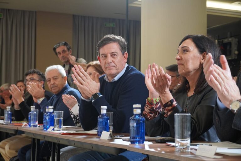 La ejecutiva del PSdeG se reunirá el lunes para convocar un Comité Nacional tras los casos de acoso