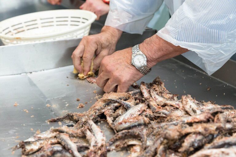 Los sindicatos dan por rotas las negociaciones del convenio de la conserva y preparan protestas