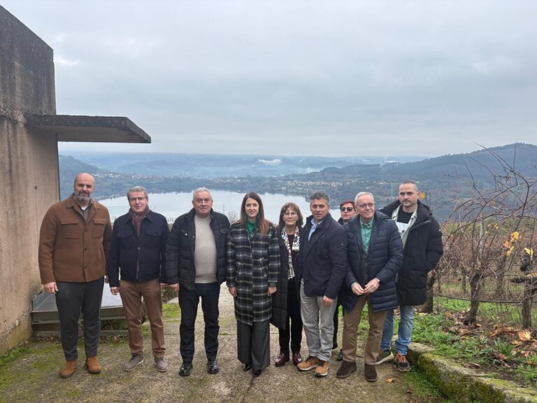 Rural.- La conselleira do Medio Rural anima al sector a solicitar ayudas para la elaboración y comercialización de vino