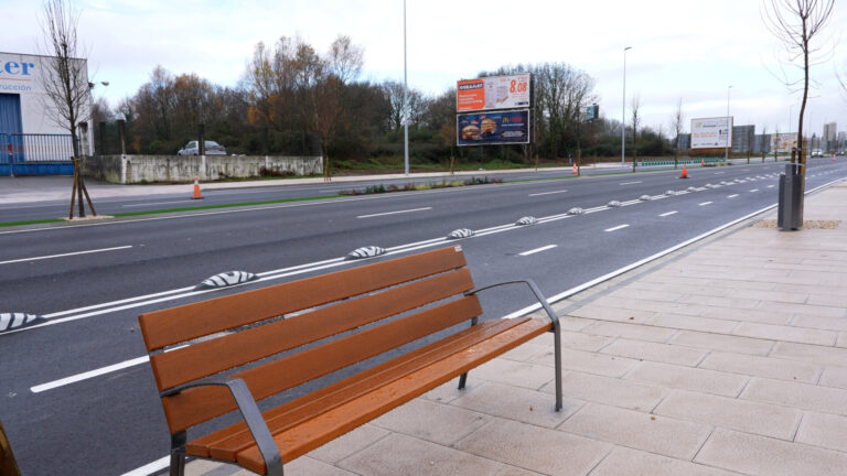 La Diputación de Lugo abre al tráfico el último tramo de rehabilitación y desdoblamiento de la avenida Infanta Elena