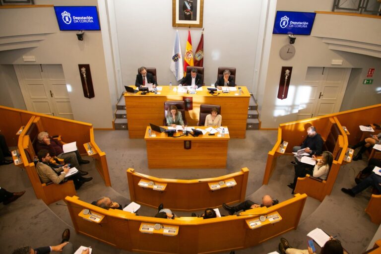 La Diputación de A Coruña aprueba inversiones para mejorar la seguridad en carreteras provinciales