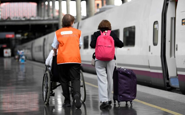 Transportes adjudica por 26 millones los servicios de vigilancia y seguridad de Adif en la zona noroeste