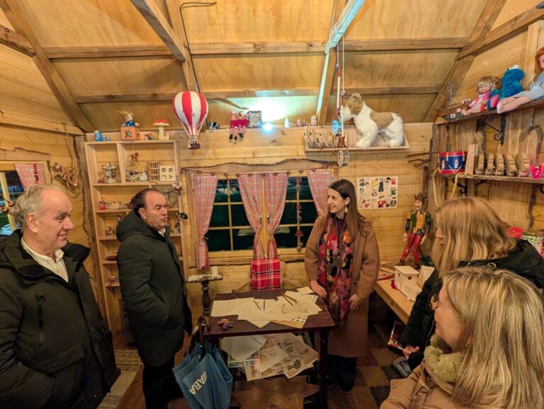 Medio Rural ensalza la «consolidación» de las ‘Aldeas de Nadal’ de Lalín (Pontevedra) como referente turístico