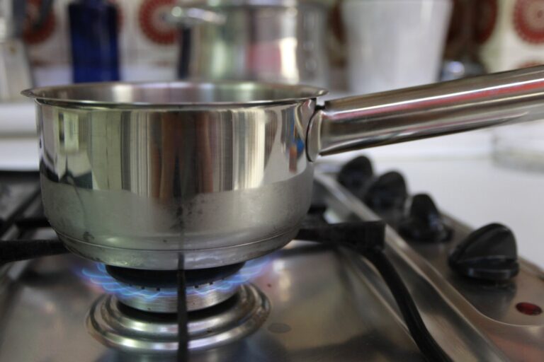 La tarifa del gas regulado individual cae un 8,7% el 1 de enero y la vecinal, entre un 5% y un 8%