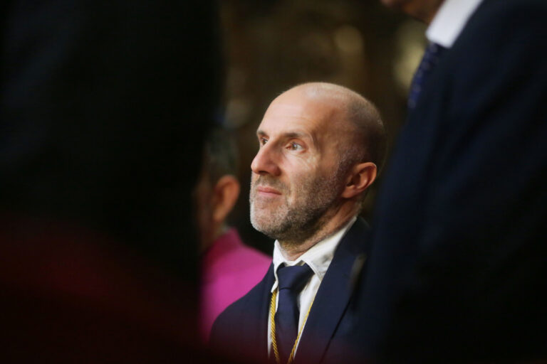 Jácome deja su acta en la Diputación de Ourense para «propiciar el relevo» a un edil de DO y centrarse en las elecciones