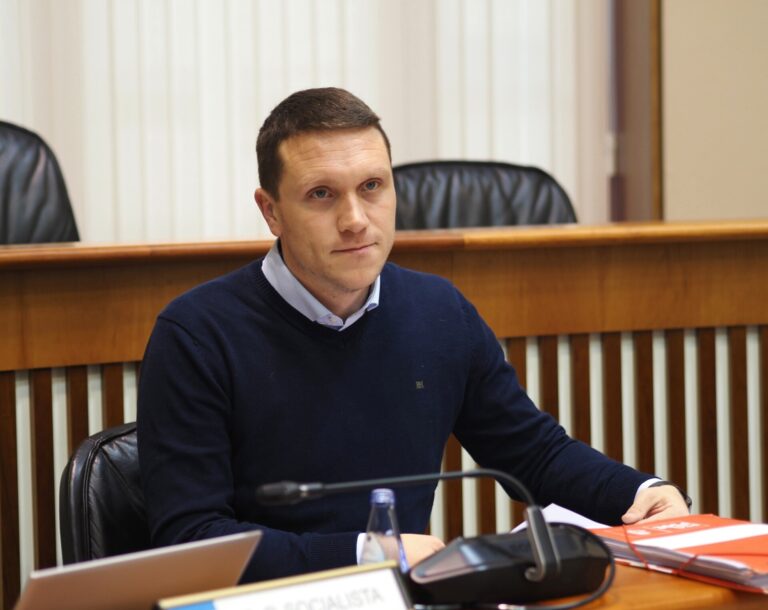 Bouza (PSdeG), preguntado por las denuncias de acoso, dice que los socialistas hablarán «de todo» en su Comité Nacional