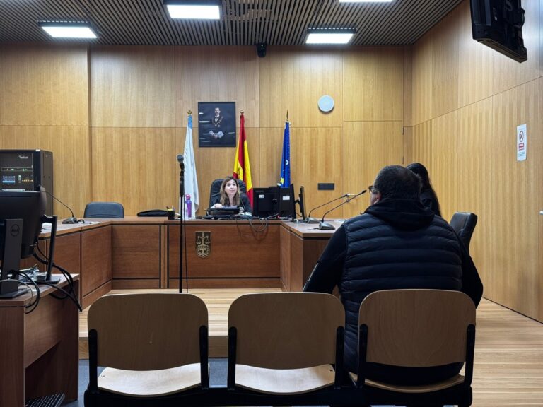 Acepta dos años de cárcel por atropellar mortalmente a un peatón que cruzaba por un paso de cebra en Ourense