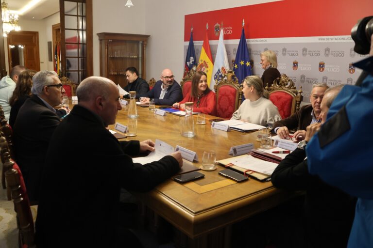 Aprobada la compra de una máquina para conservación de carreteras en la primera junta de gobierno de Carmela López