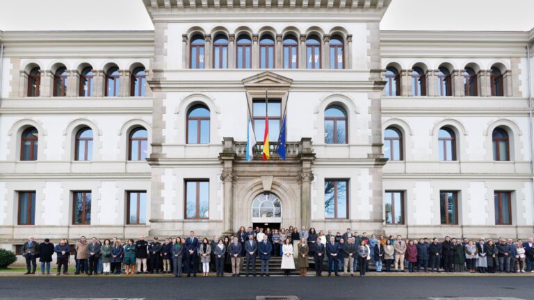 Accidente.- Galicia se suma al pesar por las víctimas del siniestro de Adamuz con Angrois presente en el recuerdo