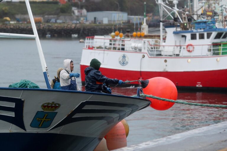 Pesca.- La Cámara vuelve a pedir exenciones del IRPF para marineros que faenan fuera de aguas españolas