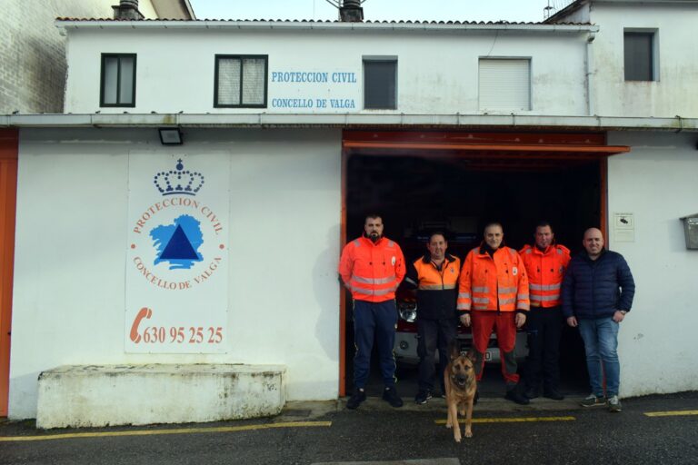 Tres miembros de Protección Civil de Valga (Pontevedra), condecorados por ayudar en la dana