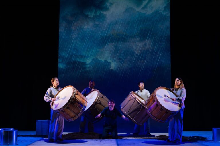 La versión teatral de ‘Memorias dun neno labrego’ recorrerá nueve escenarios en las cuatro provincias gallegas