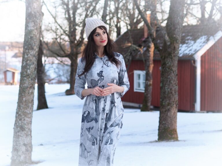 El primer Premio Nobel africano y la poeta gallega Lupe Gómez se unen en A Coruña en el ciclo ‘Poetas Di(n)versos’