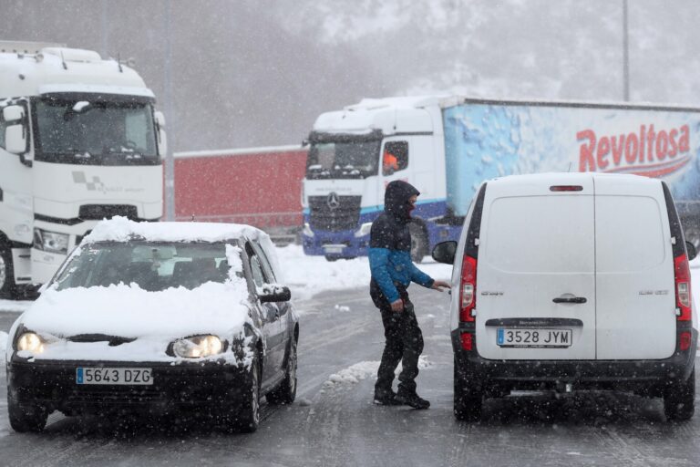 Temporal.- Las incidencias por ‘Ingrid’ en Galicia suben a 550, con multiples salidas de vía por granizo y nieve