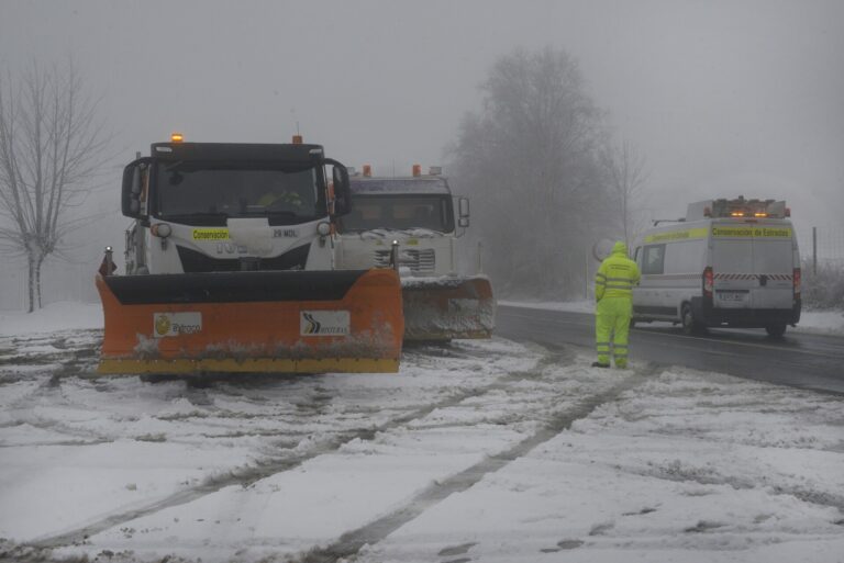 Transportistas gallegos apoyan la petición de cese de Pere Navarro por su «nefasta» gestión del tráfico durante ‘Ingrid’