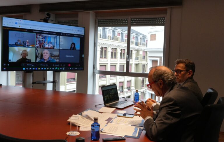 Empresarios de Asturias, Galicia y León piden infraestructuras para conectar el noroeste con el resto del país y la UE