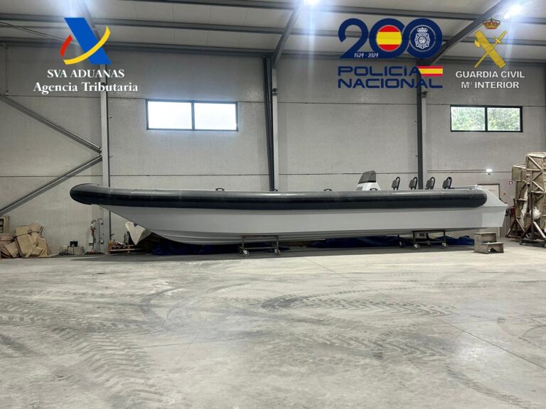 Un juzgado de Cambados ordena seguir la causa contra 6 investigados por tráfico de drogas y contrabando de narcolanchas