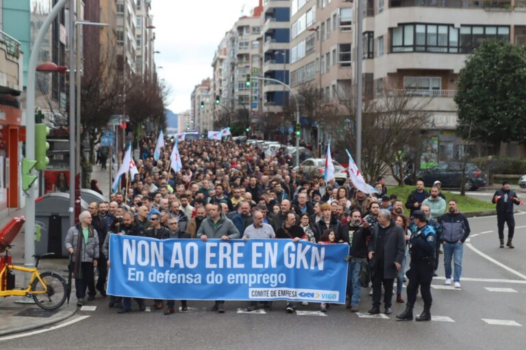 Cientos de trabajadores de GKN se manifiestan contra el ERE «injustificado» que pretende impulsar la compañía