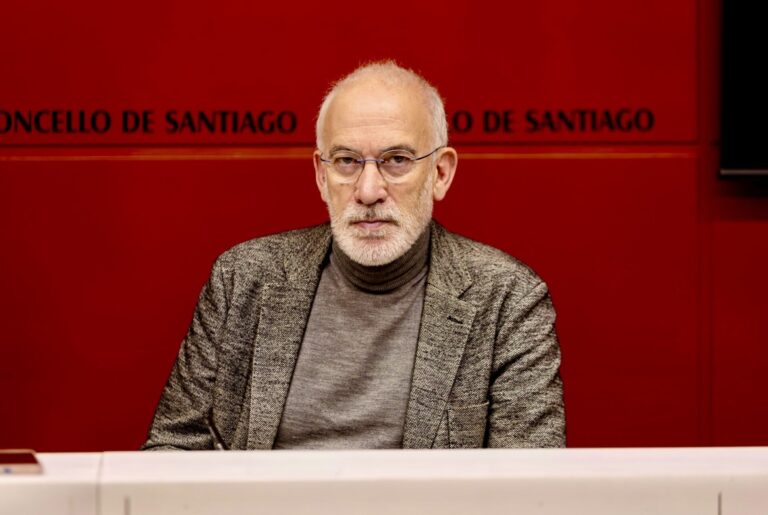 PSdeG de Santiago anuncia su voto en contra al sistema de agua propuesto y defiende el modelo concesional