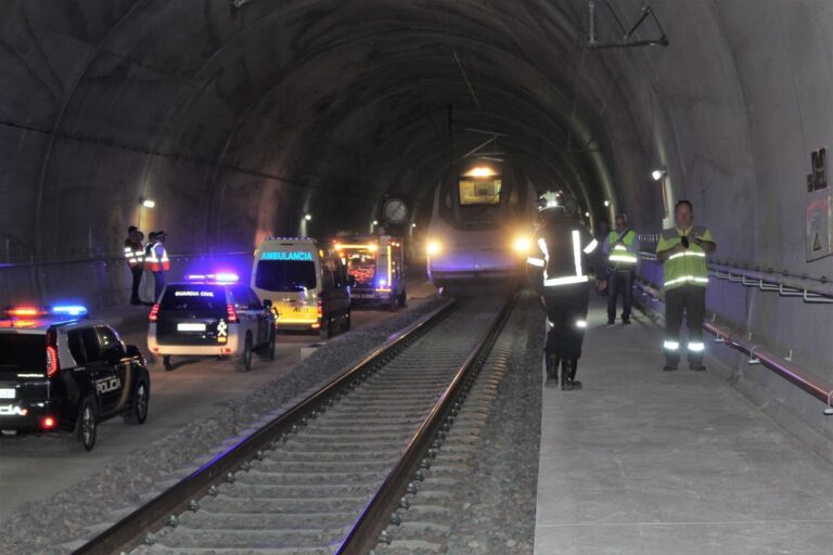 Facua advierte de que las limitaciones de velocidad impuestas por Adif no son causas de fuerza mayor