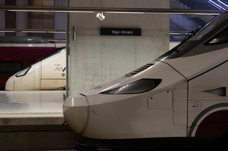 La huelga de trenes transcurrirá en Galicia con el 65% de los trenes media distancia como servicios mínimos