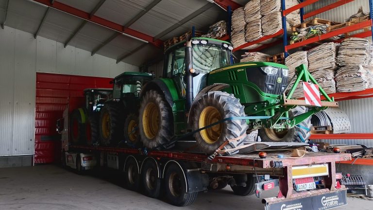 Cerca de 400 personas se movilizarán este miércoles desde Ourense para unirse a las protestas agroganaderas en Madrid`rp