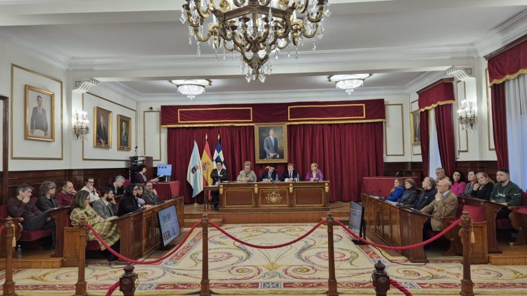 La socialista Eva Martínez Montero renuncia a su acta de concejal en Ferrol tras varios años en la política municipal