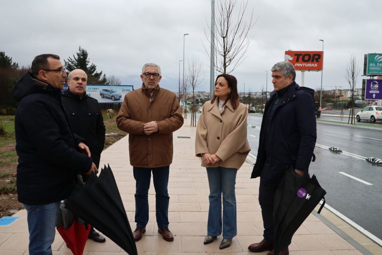 La presidenta de la Diputación de Lugo pone en valor la inversión en movilidad en la visita a las obras de Infanta Elena